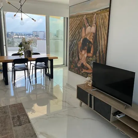 Luxury Penthouse With Panoramic View Apartamento Nicósia