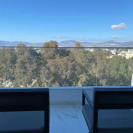 Luxury Penthouse With Panoramic View Apartamento Nicósia